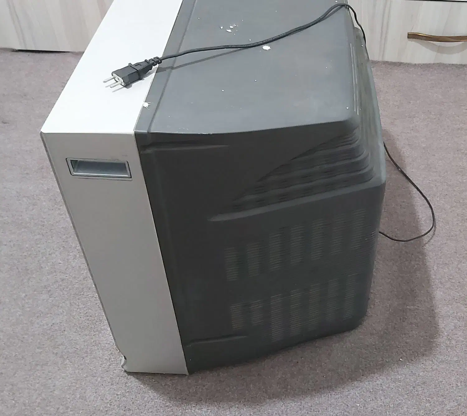 تلویزیون ۲۹ اینچ|تلویزیون و پروژکتور|محمدیه-قزوین, |دیوار