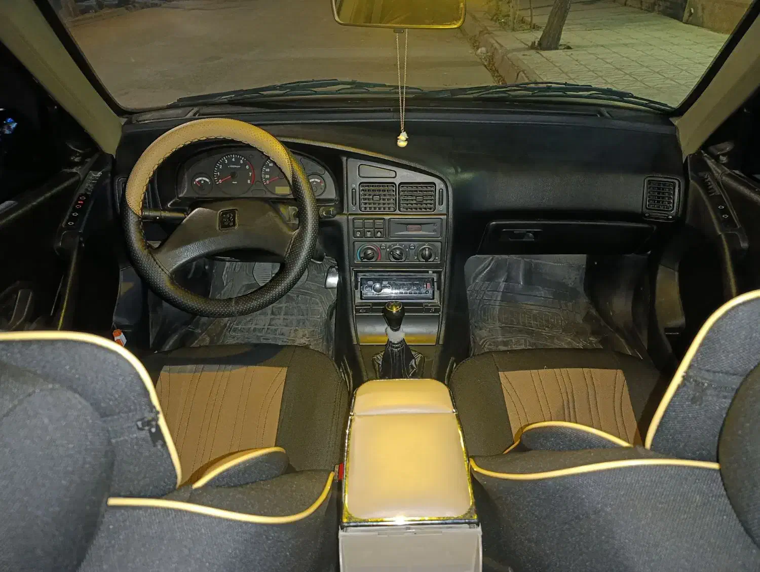 اقا نگرد نیس روآ۸۷تمام فابرک.|خودرو سواری و وانت|تربتحیدریه, باغ سلطانی|دیوار