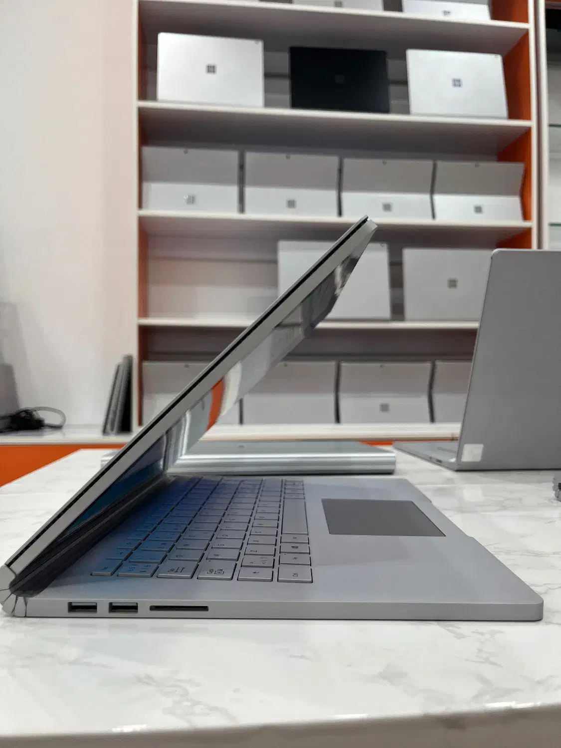 Surface book 2. سرفیس بوک ۲ i7/8/256|رایانه همراه|شیراز, ملاصدرا|دیوار