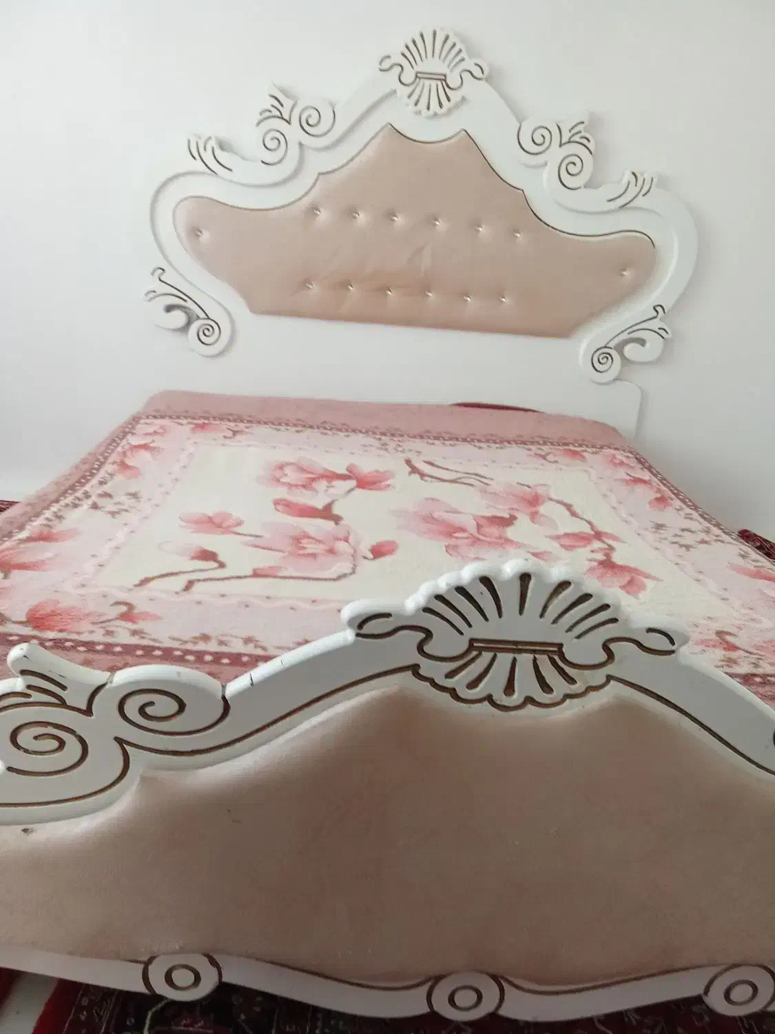 تخت خواب|تخت و سرویس خواب|قره ضیاالدین, |دیوار