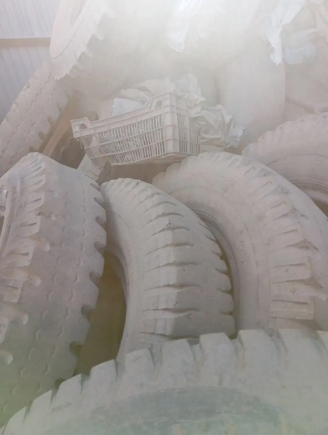 لاستیک۱۲.۲۴|قطعات یدکی و لوازم جانبی|نیشابور, منظر|دیوار