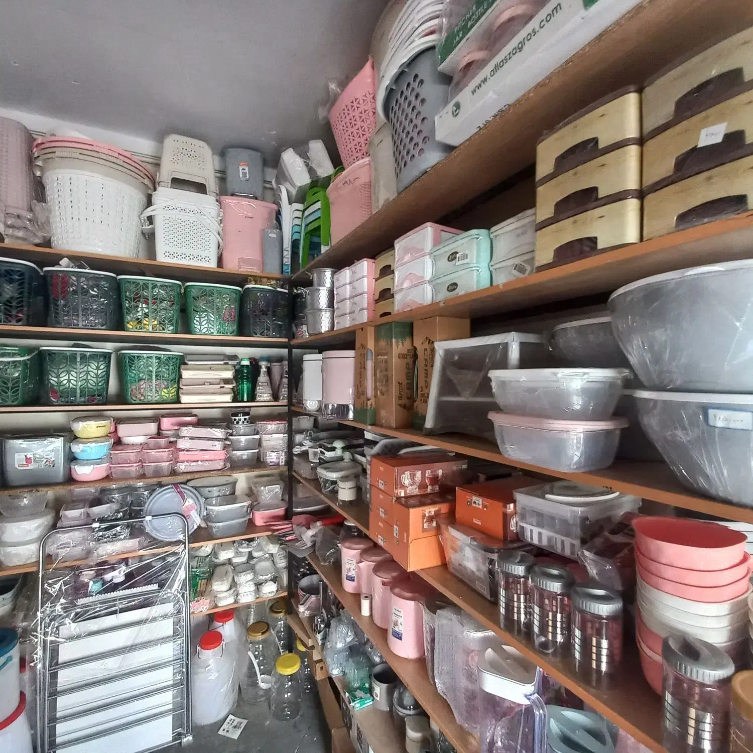 سلام وقت بخیر مغازه پلاستیک فروشی.|فروشگاه و مغازه|اقبالیه, |دیوار