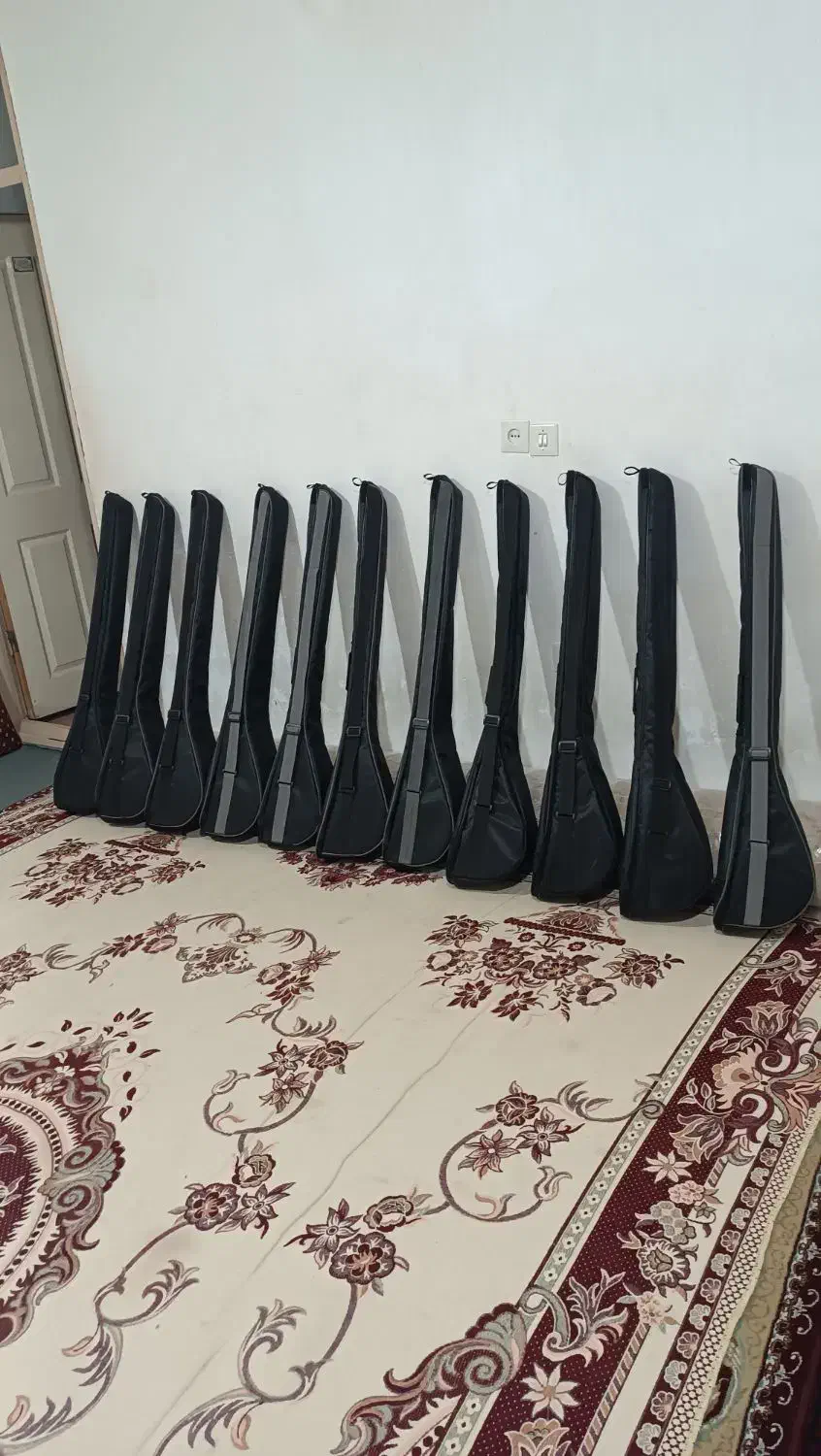 کاور دوتار برزنتی|سازهای سنتی|بجنورد, |دیوار