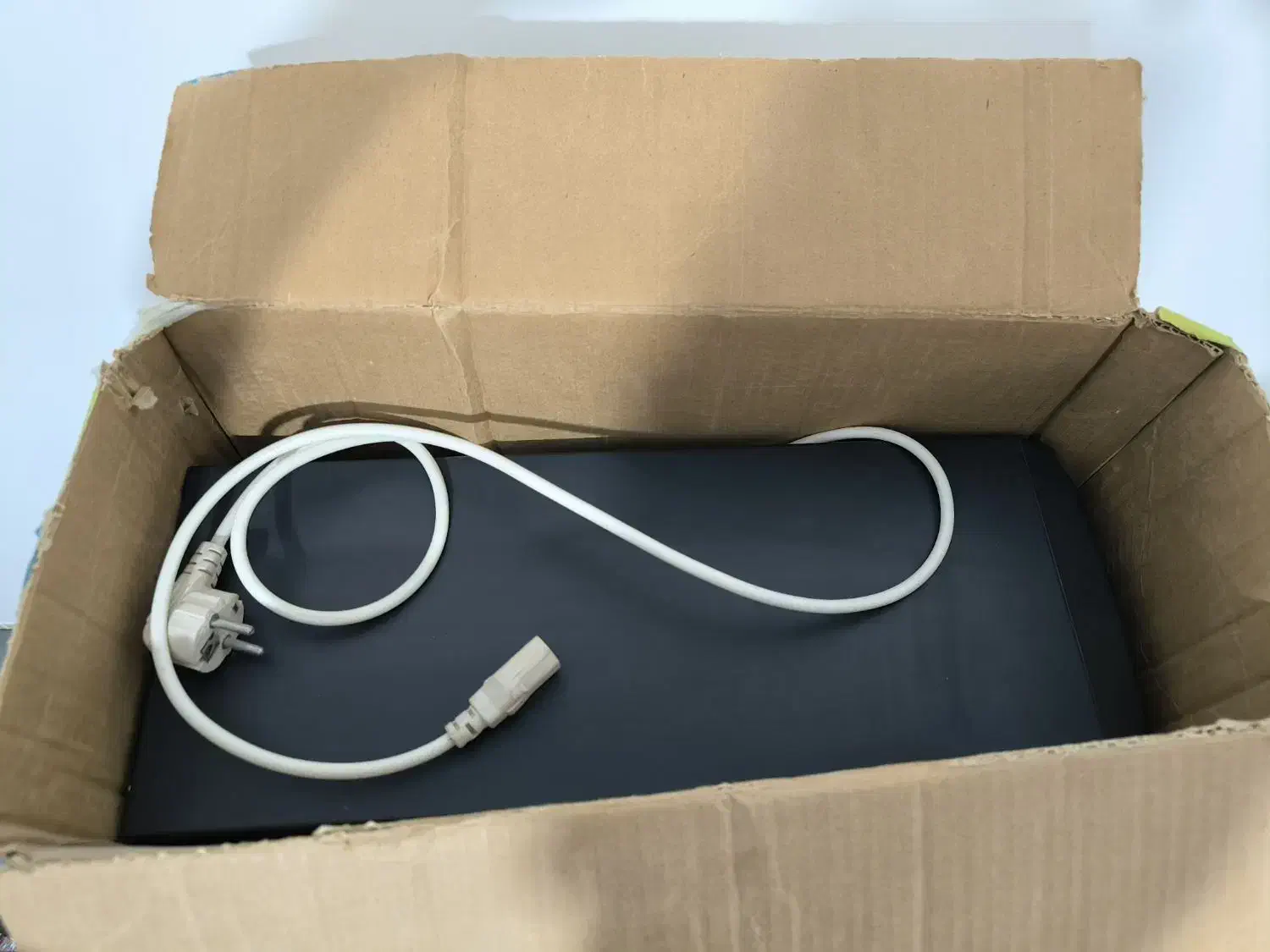 سیستم با مانیتور و سیستم صوتی|رایانه رومیزی|مرودشت, تخت جمشید|دیوار