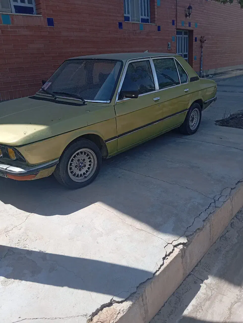 ب ام و518|خودرو کلاسیک|شیراز, دروازه اصفهان|دیوار