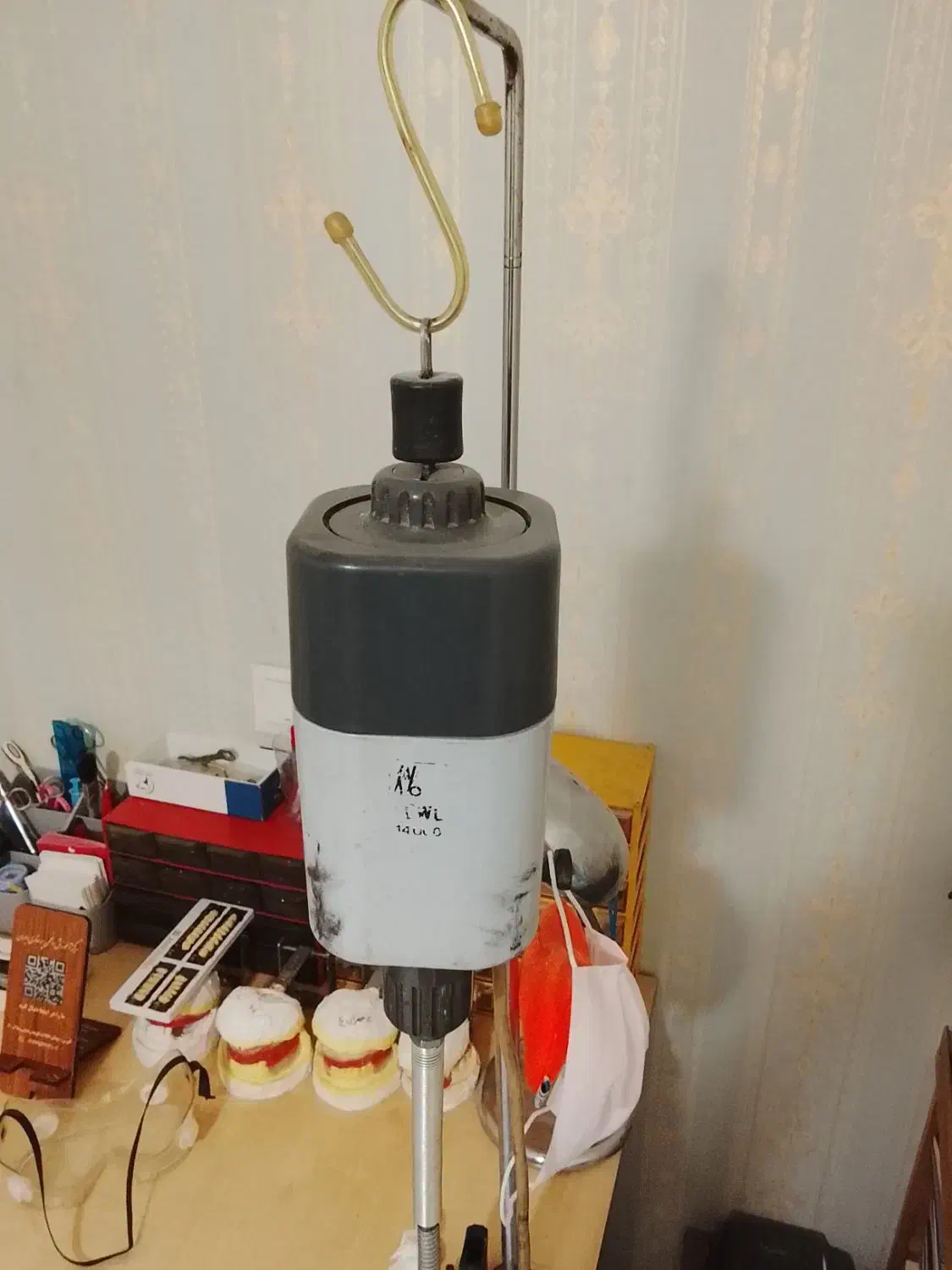 سوهان برقی یا موتور آویز اصل آلمان|ابزارآلات|اندیشه, اندیشه فاز ۱|دیوار