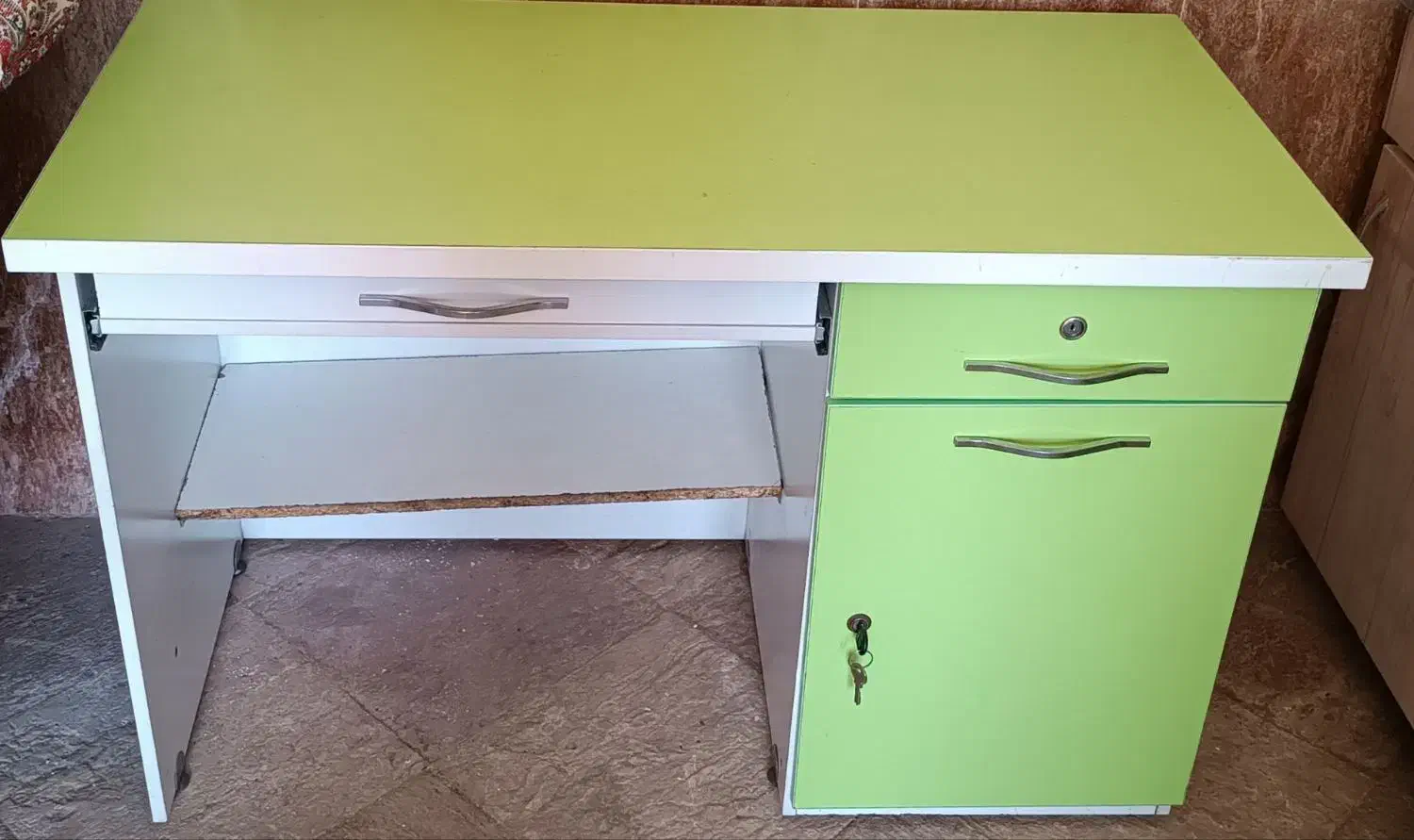 دوعددمیزنونوقیمت ارزون|میز تحریر و کامپیوتر|تبریز, |دیوار