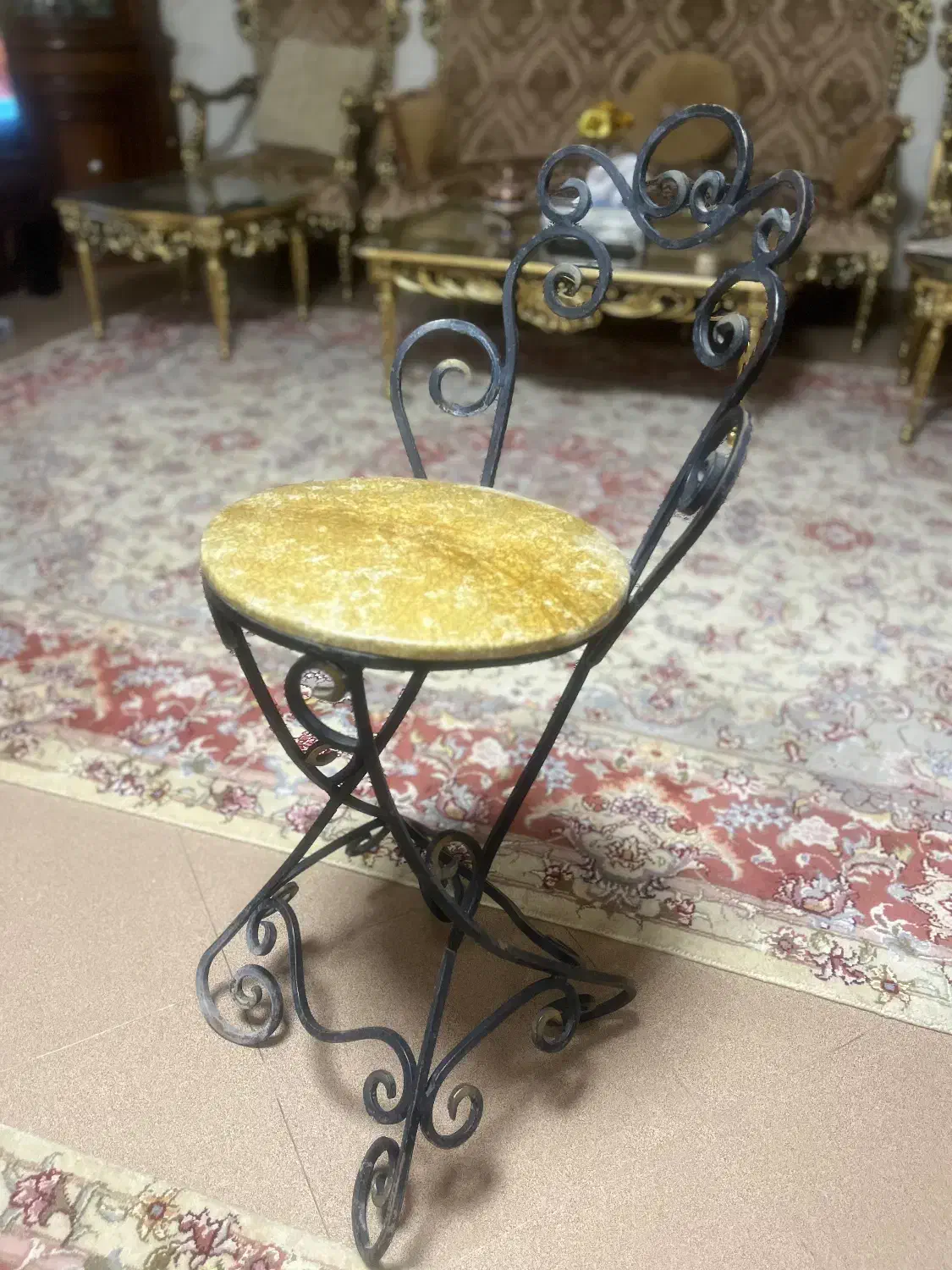 ۴ صندلی آهنی فرفورژه|صندلی و نیمکت|تبریز, |دیوار