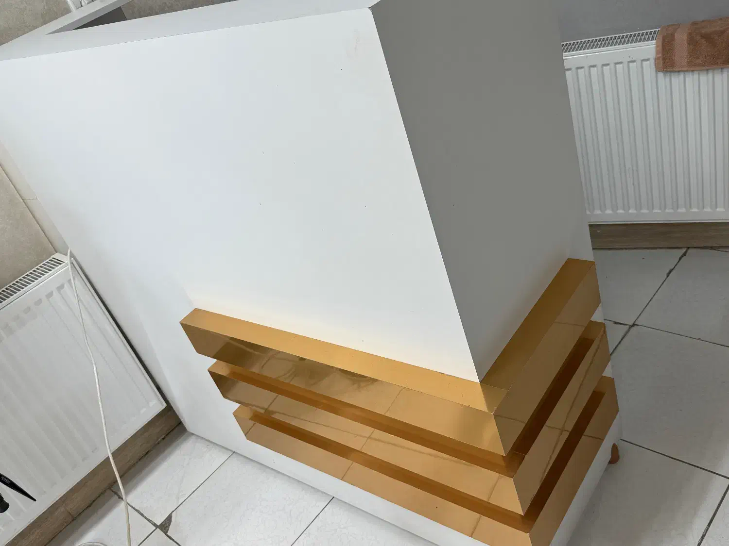 میز رسپشن|دفتر کار|بیرجند, |دیوار