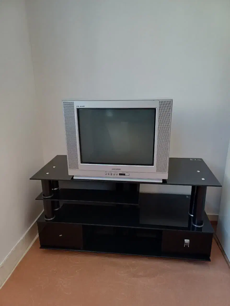 تلویزیون و میز|تلویزیون و پروژکتور|اراک, |دیوار