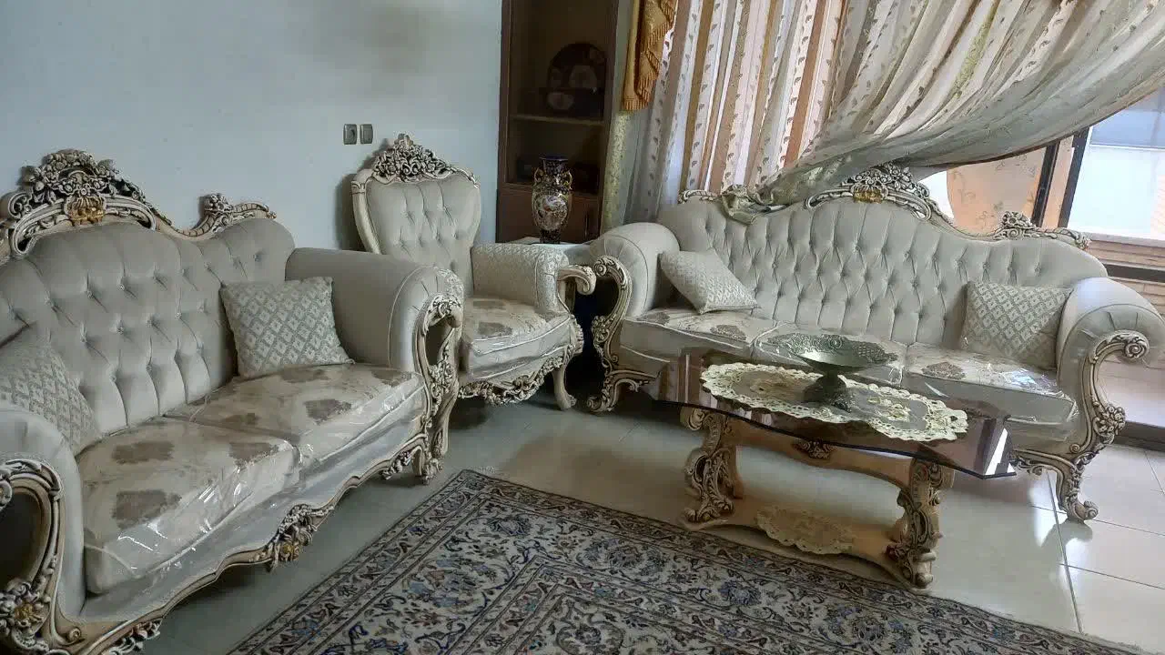 مبل سلطنتی|مبلمان خانگی و میز عسلی|خمینی‌شهر, |دیوار