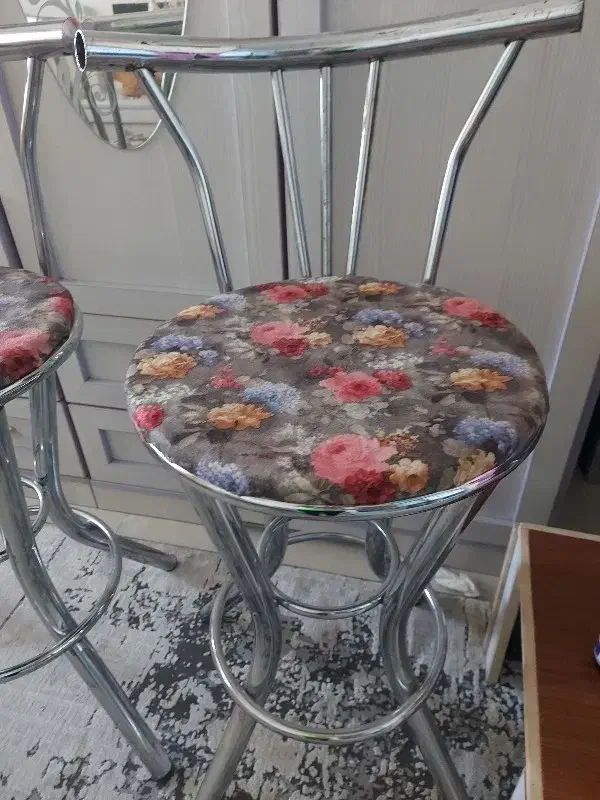 صندلی پایه بلند اپنی|صندلی و نیمکت|شاهرود, |دیوار