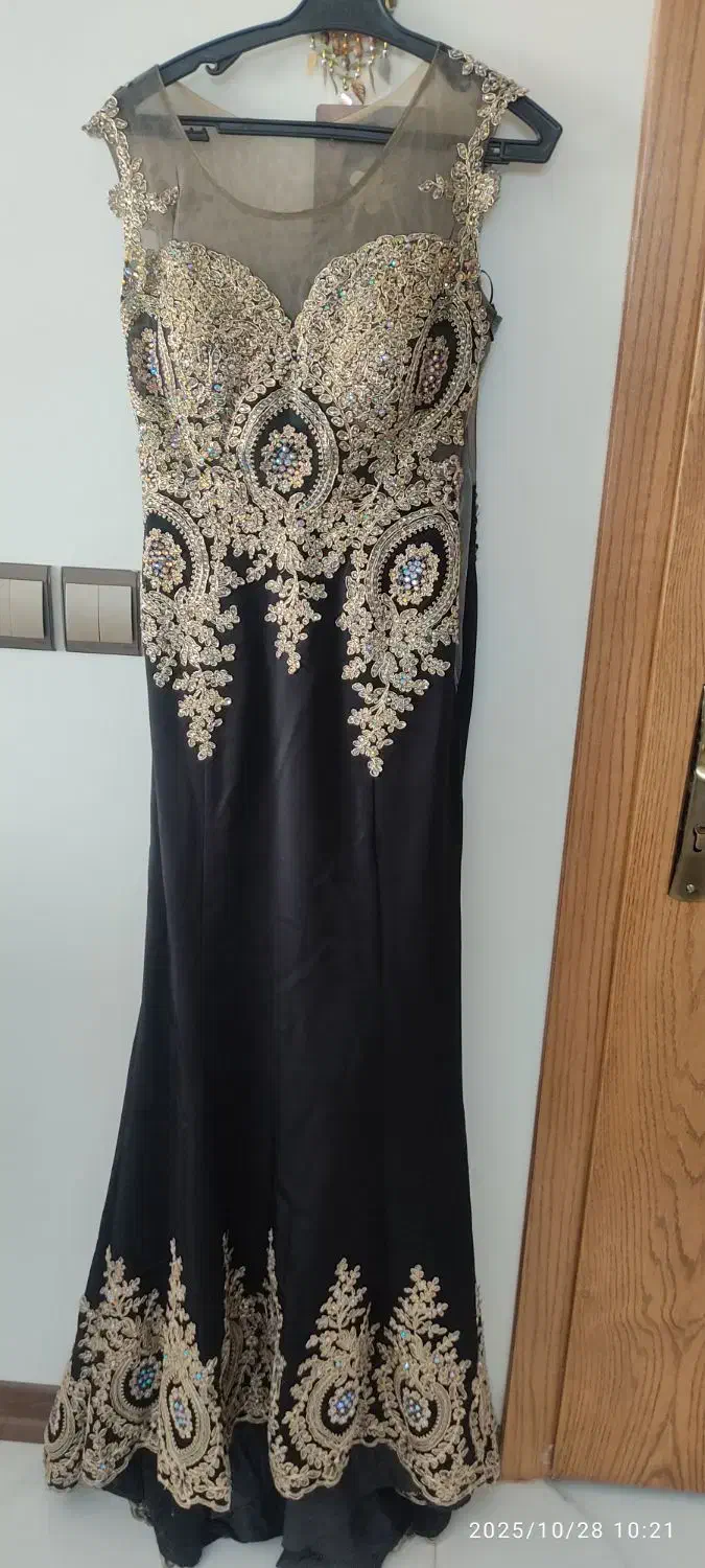 لباس مجلسی|لباس|اصفهان, دستگرده|دیوار