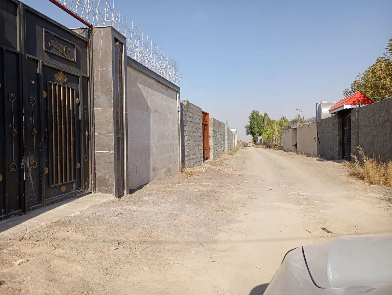 زمین دور دیوارکاهو|فروش خانه و ویلا|گلمکان, |دیوار