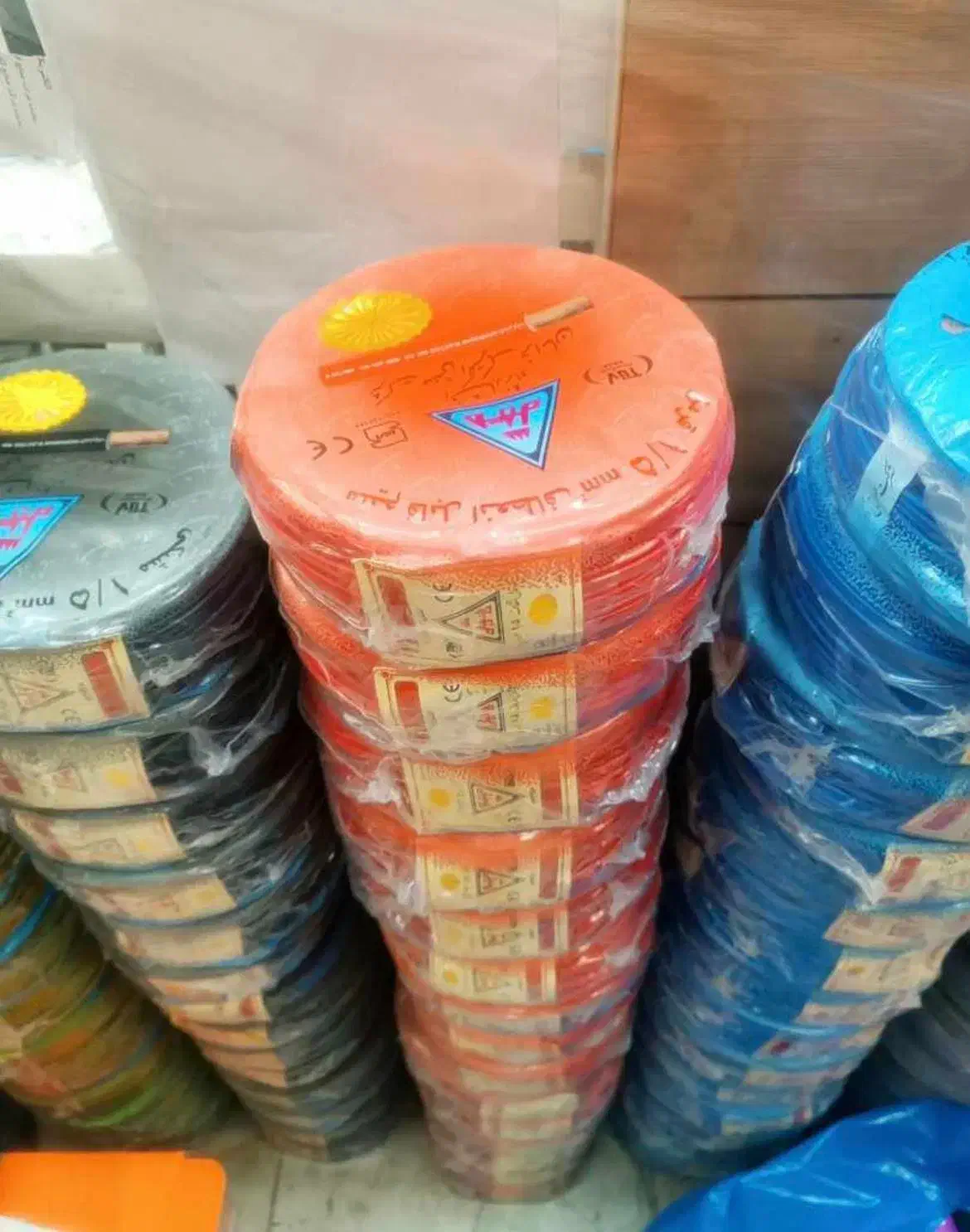 پخش انواع سیم افشان مفتولی انتن ارت تلفنی نسوز|مصالح و تجهیزات ساختمان|تهران, لاله زار|دیوار