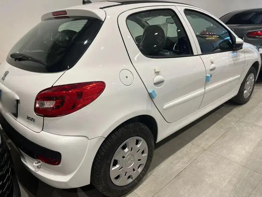 ۲۰۷ پانا دنده صفر ۱۴۰۴|خودرو سواری و وانت|مشهد, خرمشهر|دیوار