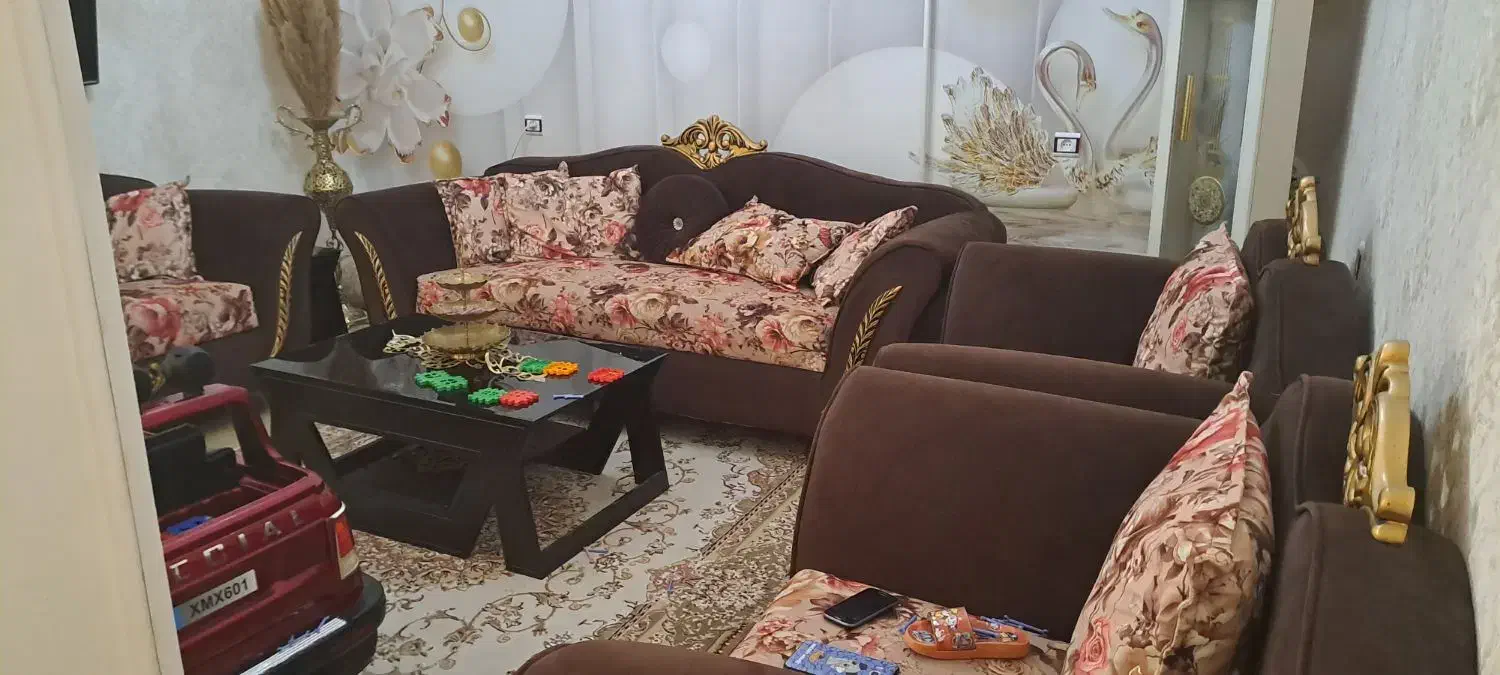 مبل دست دوم تمیز و بدون ایراد|مبلمان خانگی و میز عسلی|کوهدشت, |دیوار