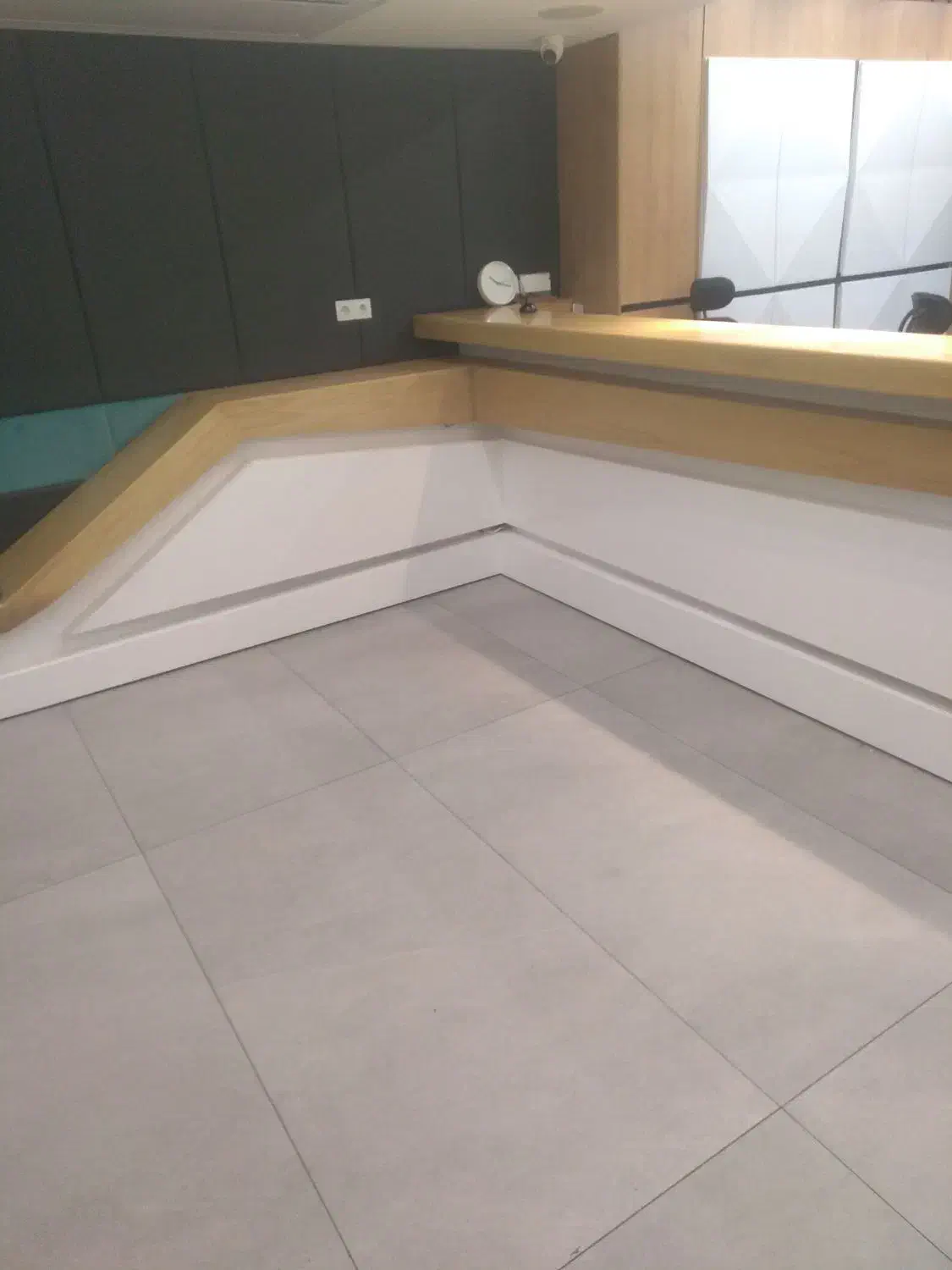 رنگ کاری تخصصی چوب. پلی اورتان ترک|خدمات پیشه و مهارت|شیراز, شهرک گلها|دیوار