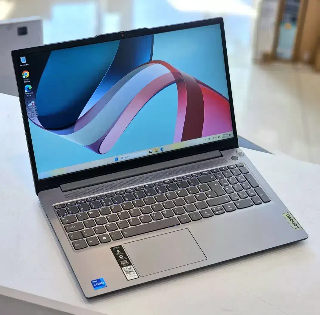 لپ تاپ آکبندLenovo ip3slimبا۱۸ماه گارانتی(ون پلاس)|رایانه همراه|تبریز, |دیوار