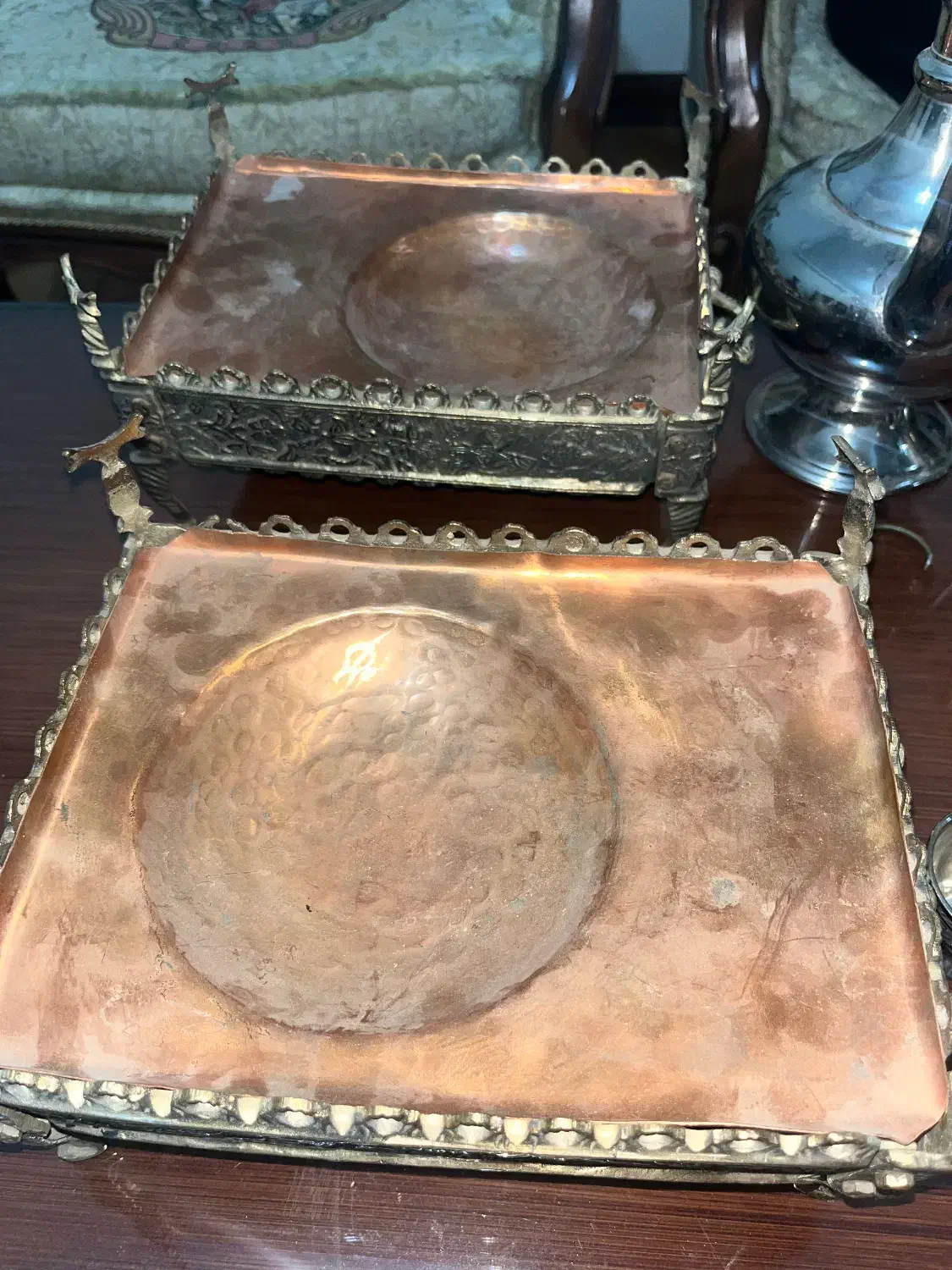 ظرف مسی عتیقه|کلکسیون اشیاء عتیقه|تهران, آسمان|دیوار