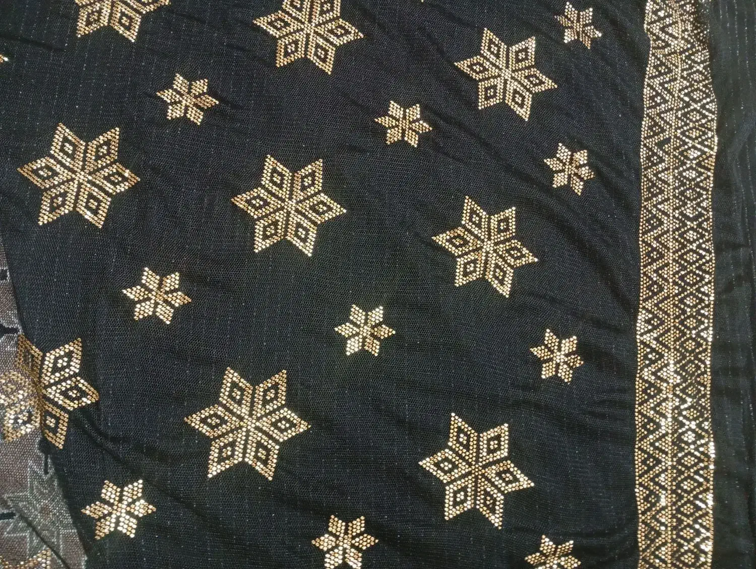 جلبیل خوسی|لباس|بندرعباس, |دیوار