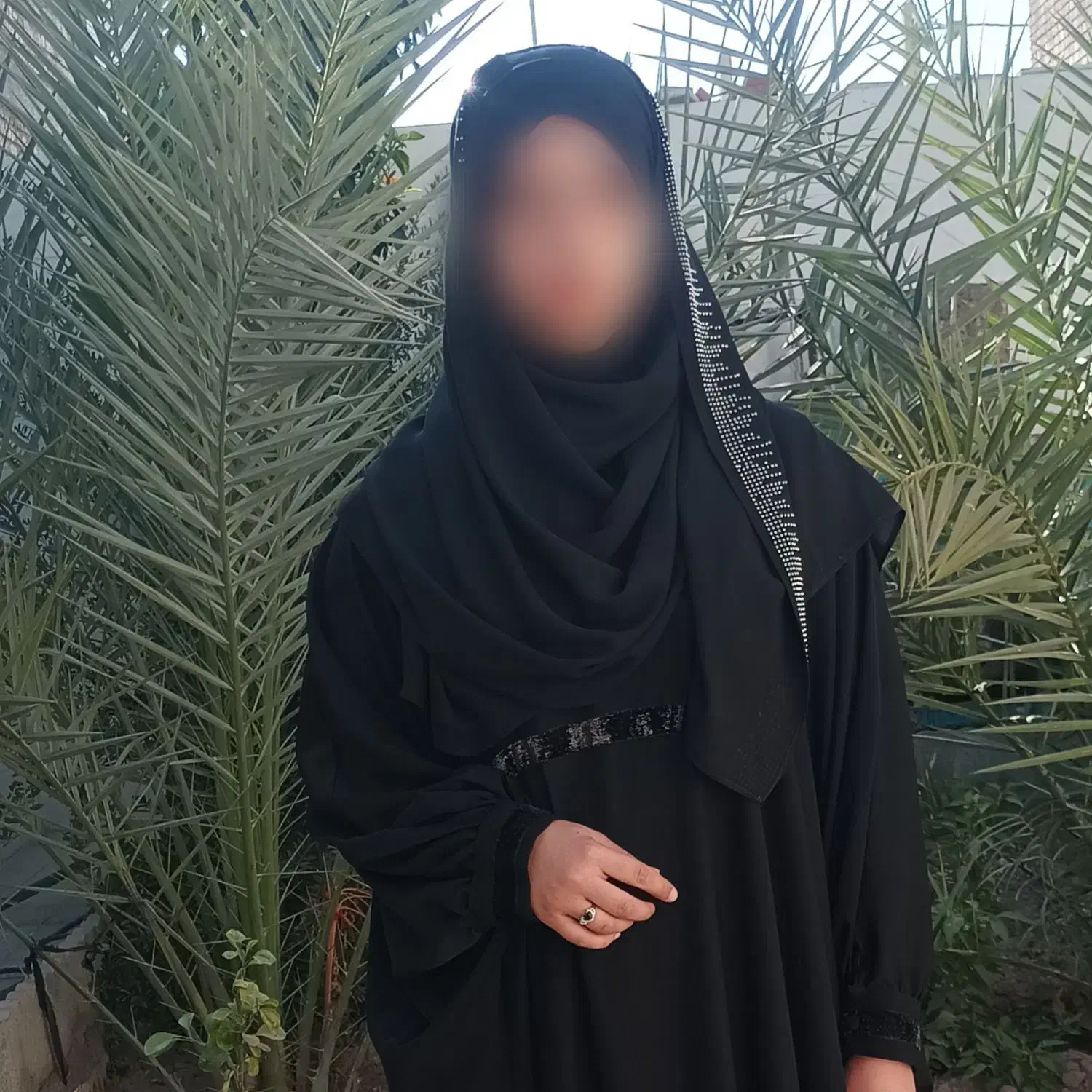 هدشال نگین دار|لباس|بافق, |دیوار