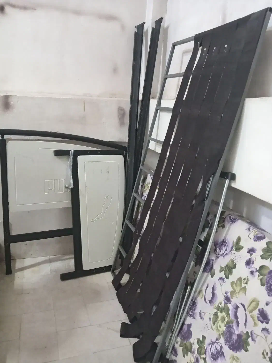 تخت یک نفره|تشک تختخواب|مهاجران, |دیوار