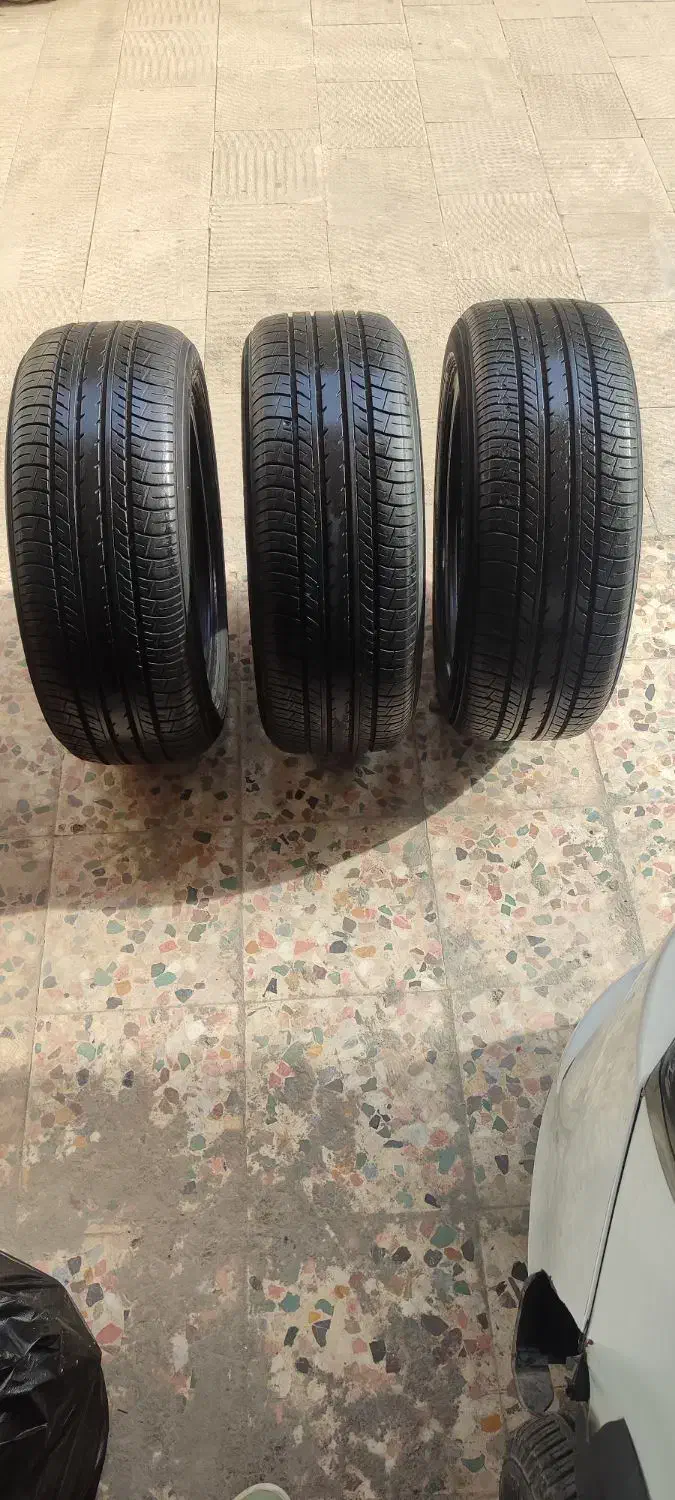 لاستیک۲۱۵/۱۷/۵۵|قطعات یدکی و لوازم جانبی|خمینی‌شهر, |دیوار