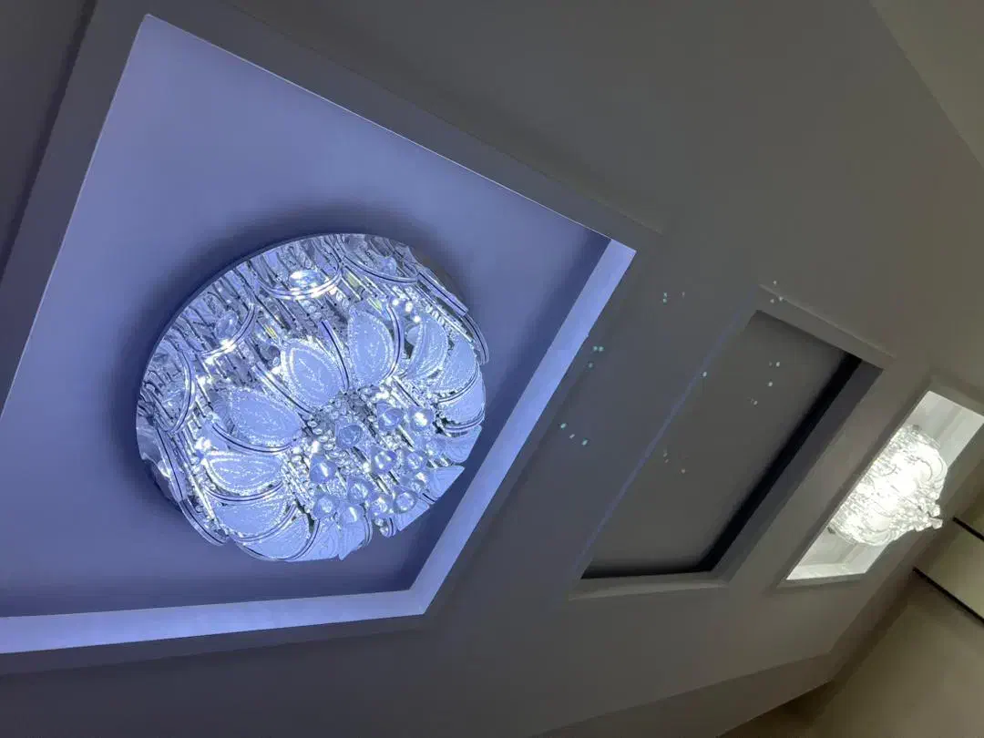 لوستر سقفی کریستال کنترل دار وفلش خور|لوستر و چراغ آویز|قزوین, |دیوار