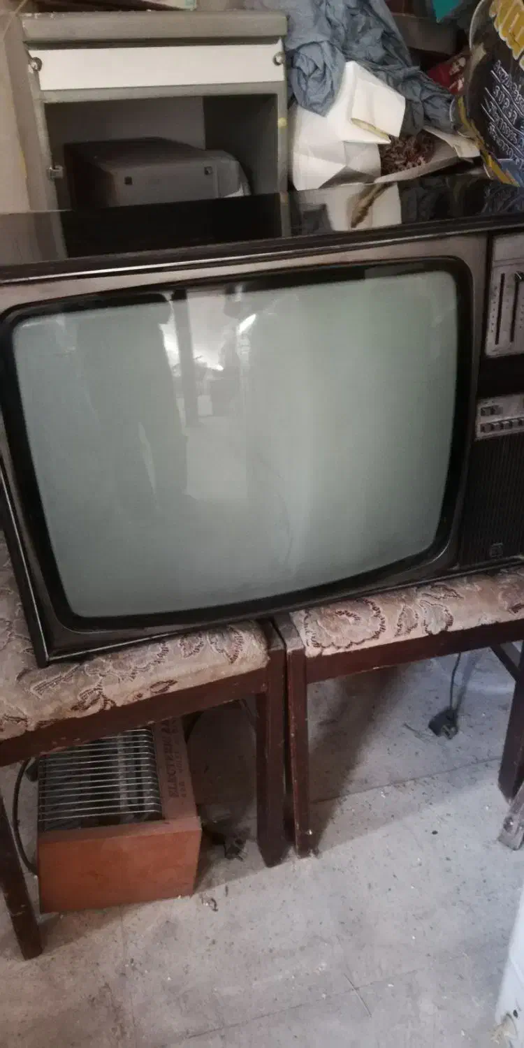 تلوزیون قدیمی فلیپس|کلکسیون اشیاء عتیقه|کرج, شاهینویلا|دیوار