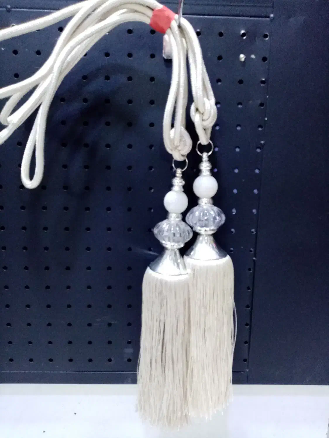 گل پرده و شرابه کنار پرده|صنایع دستی و سایر لوازم تزئینی|سنندج, |دیوار