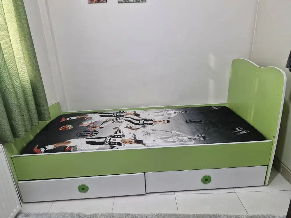 کمدوتخت بچه|تخت و سرویس خواب|تهران, دهم فروردین|دیوار