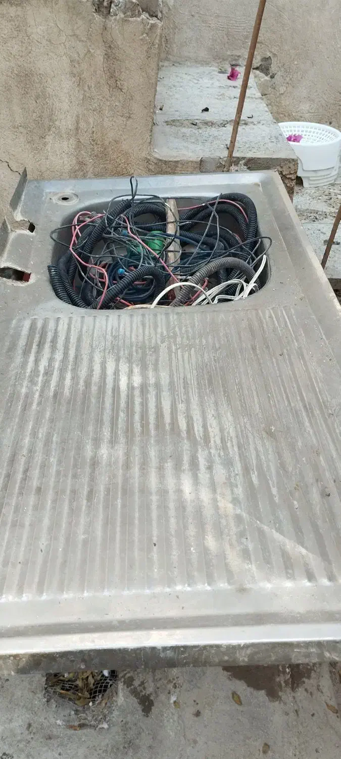 سینک ظرفشویی باپایه|لوازم سرویس بهداشتی|زاهدان, |دیوار