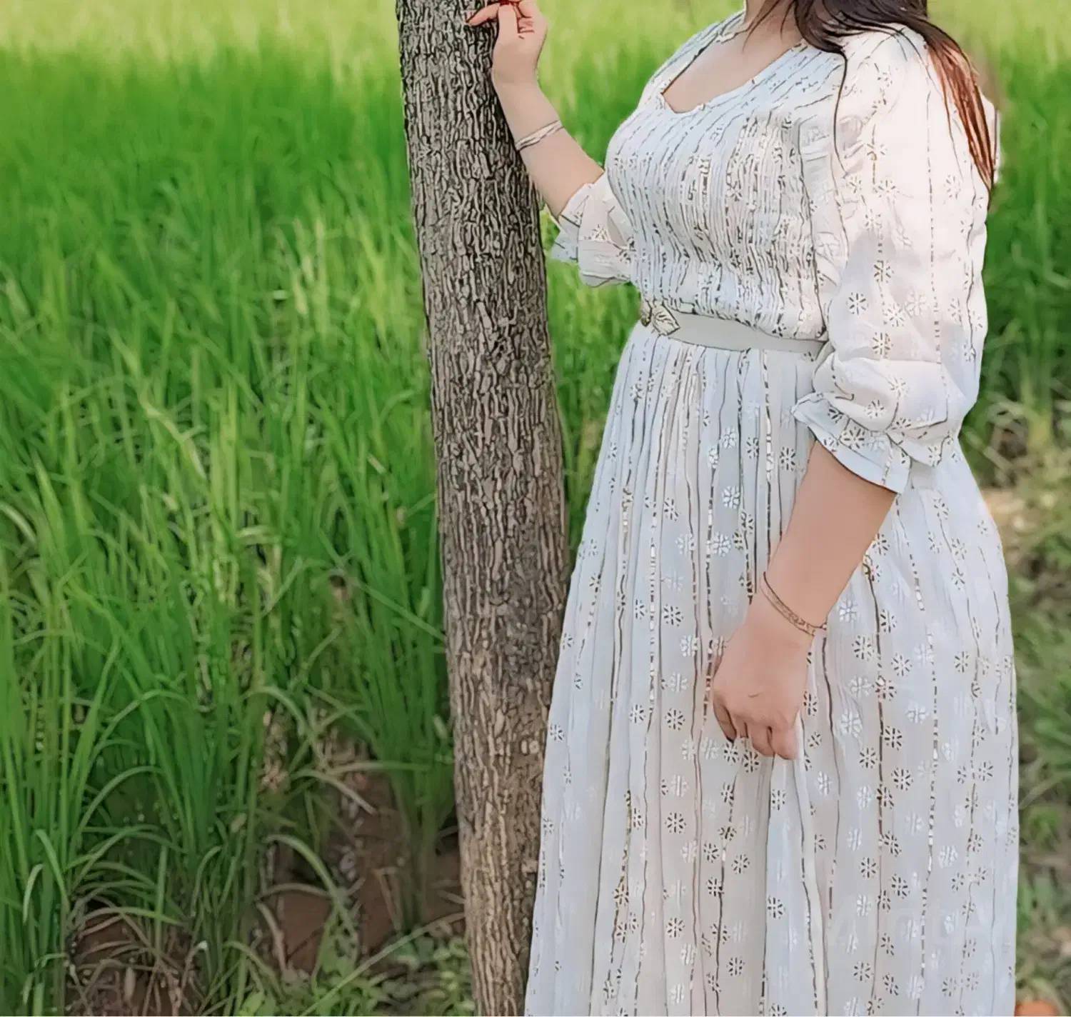 پیراهن|لباس|رشت, گلباغ نماز|دیوار