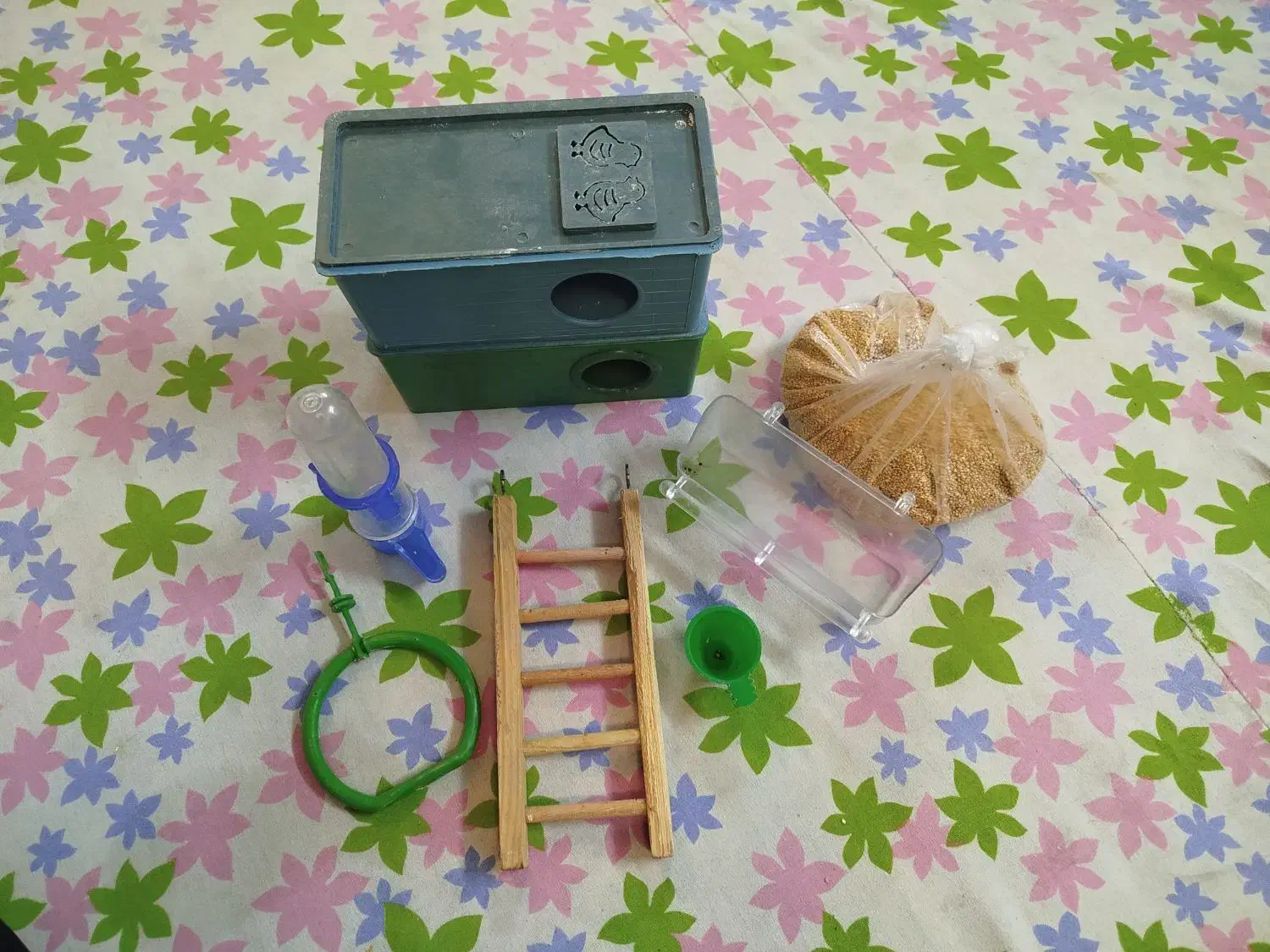 وسایل پرنده فنچ و مرغ عشق|لوازم جانبی حیوانات|قرچک, شهرک طلائیه|دیوار