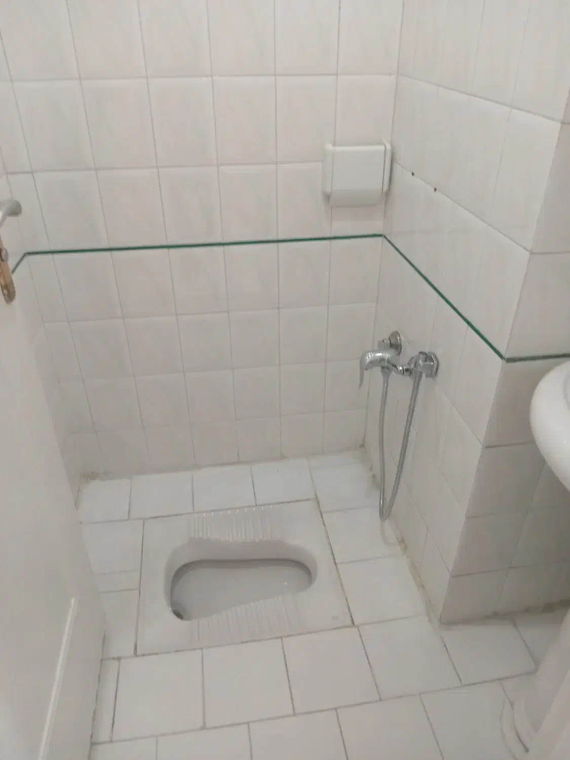 دبستان ۷۵متری ۲خوابه ۵طبقه ۴واحدی طبقه ۲