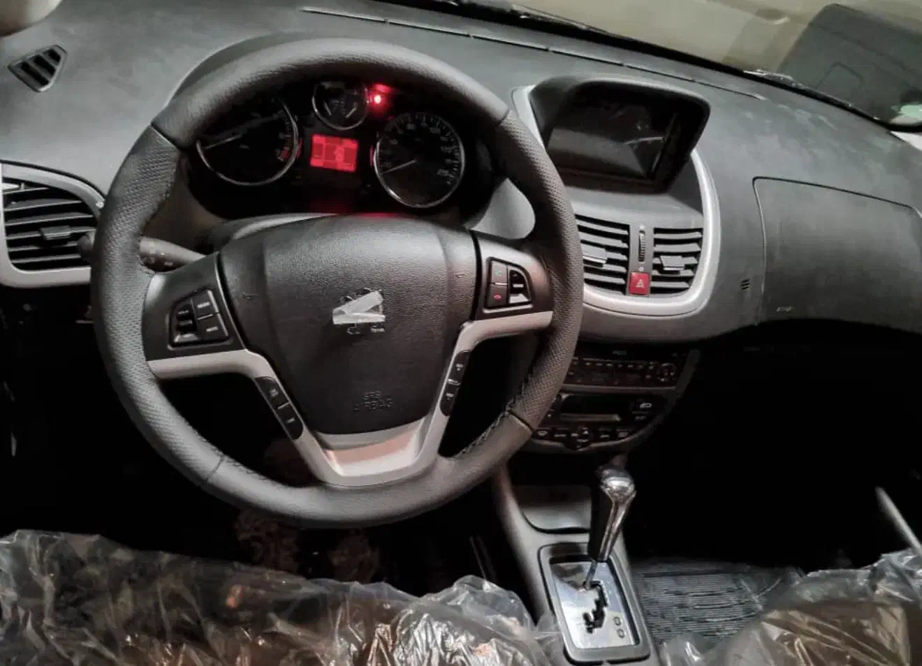 ۲۰۷ اتومات tu5p مشکی صفر ۱۴۰۳ سقف فلز|خودرو سواری و وانت|تهران, مهران|دیوار