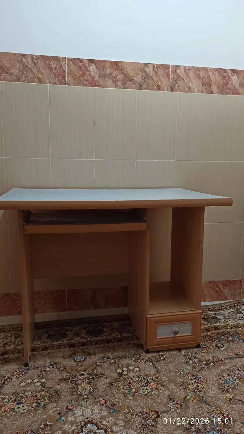 میز کامپیوتر|میز تحریر و کامپیوتر|مهاباد (آذربایجان غربی), |دیوار