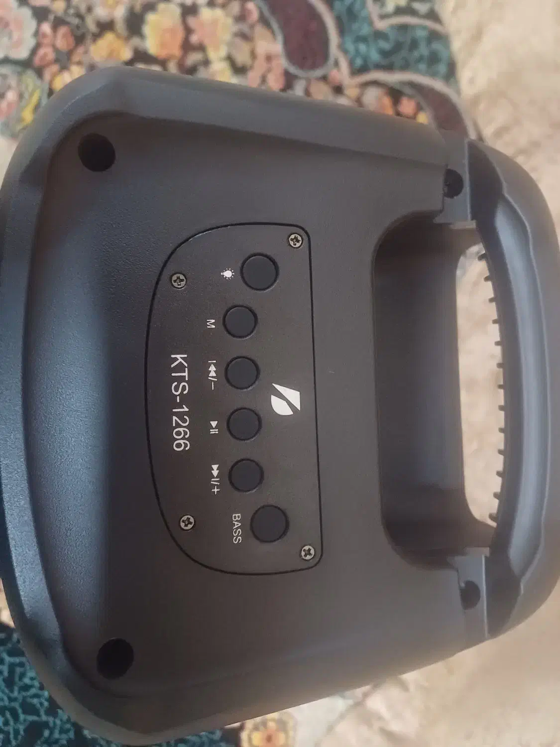 اسپیکر قوی و قابل حمل کیفیت صدا بلند|سیستم صوتی خانگی|قم, سراجه (۱۵ خرداد)|دیوار