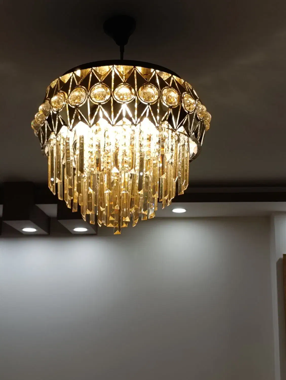 لوستر کریستال|لوستر و چراغ آویز|قروه, |دیوار