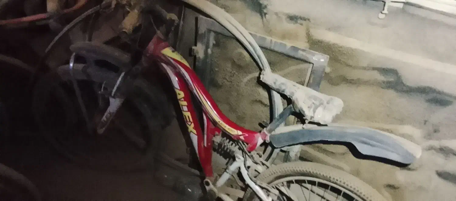 دوچرخه ۲۰و۲۴|دوچرخه، اسکیت، اسکوتر|زهک, |دیوار