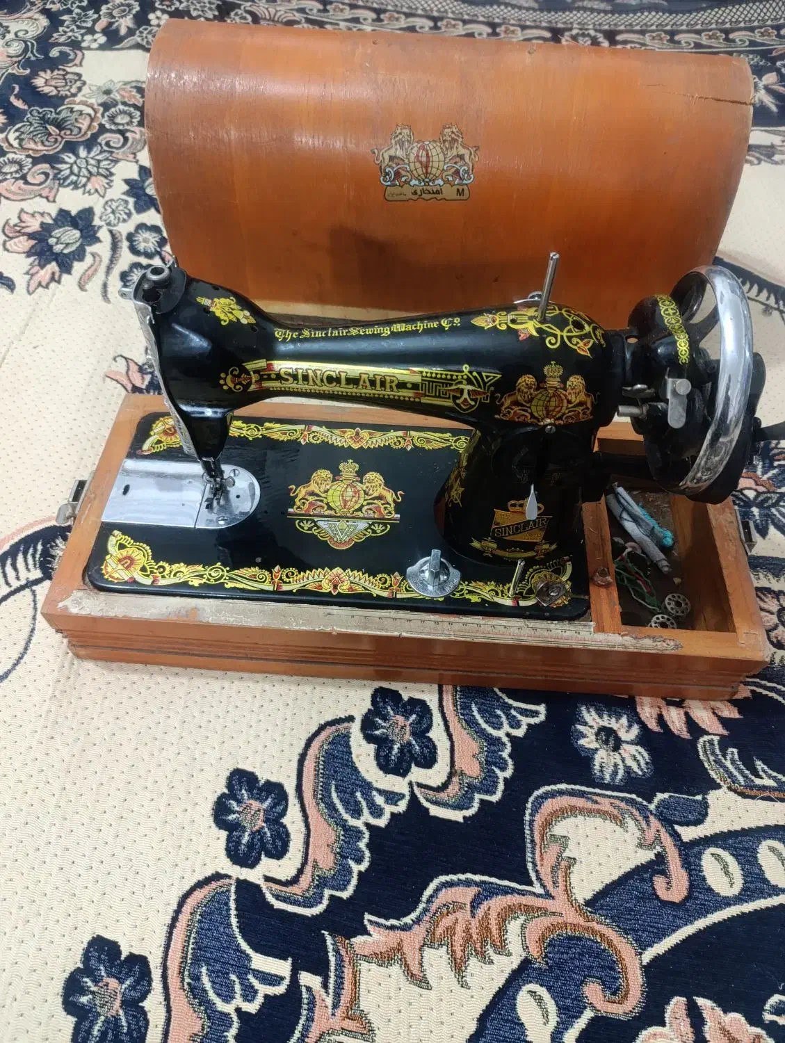 چرخ خیاطی دوشیر نشان|چرخ خیاطی و ریسندگی|زرندیه, |دیوار