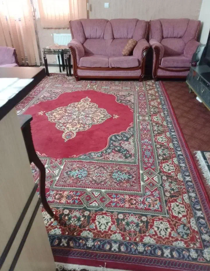 یک جفت فرش 9 متری بفروش میرسد|فرش|صدرا-فارس, فاز ۱|دیوار