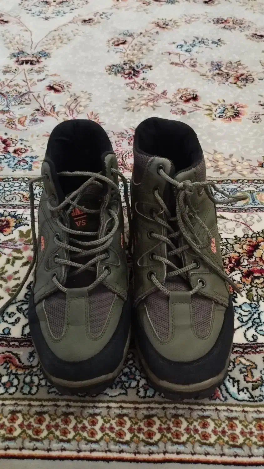 کفش کوهنوردی|کیف، کفش، کمربند|وحیدیه, |دیوار