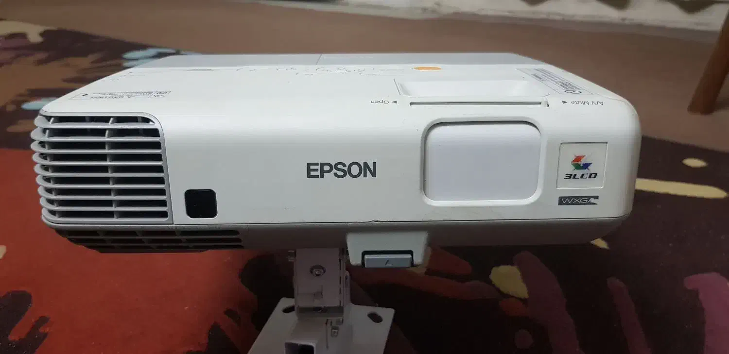 ویدیو پروژکتور + پرده برقی|تلویزیون و پروژکتور|تهران, گرگان|دیوار