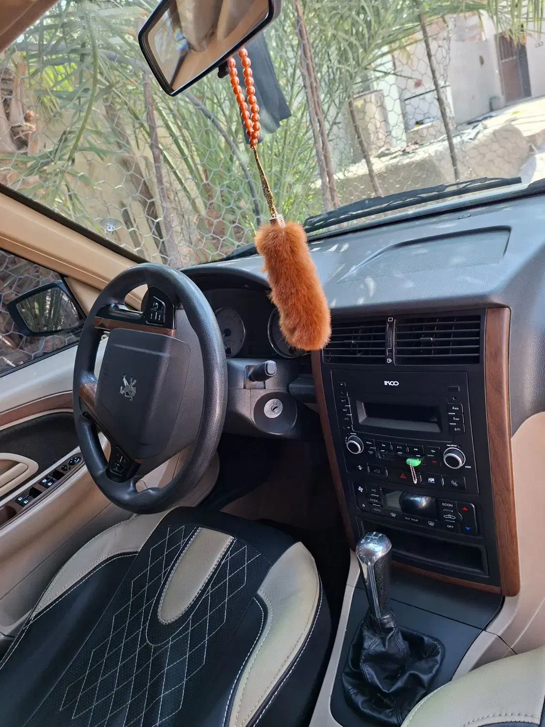 ماشین کارمندی دوگانه کارخانه دریچه گازسیمی|خودرو سواری و وانت|ایرانشهر, |دیوار