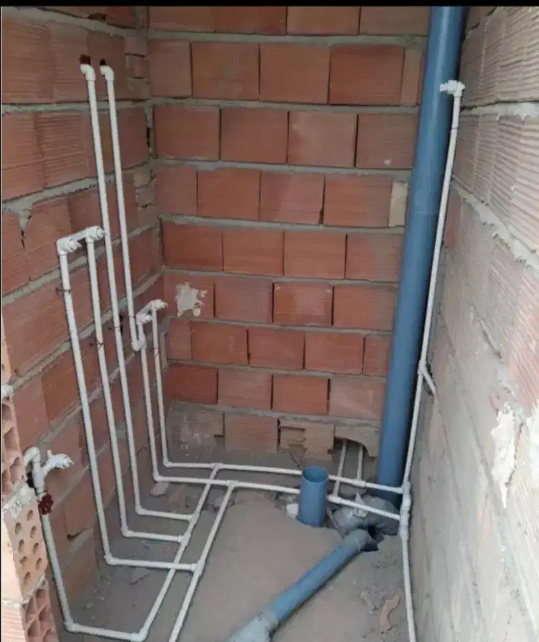 لوله کشی اب سرد و گرم و فاضلاب|خدمات پیشه و مهارت|قشم, |دیوار