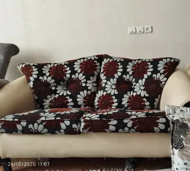 فروش فوری|مبلمان خانگی و میز عسلی|ساوه, |دیوار