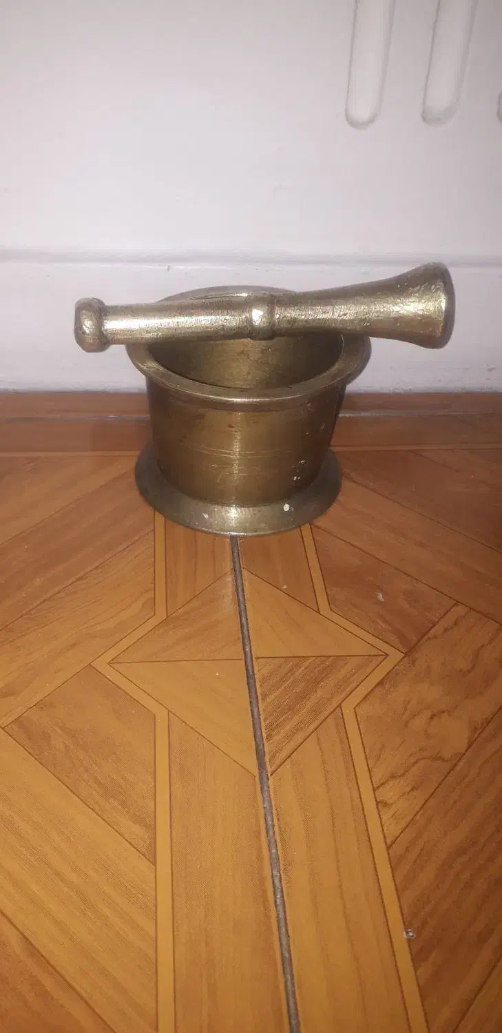 هاونگ قدیمی|کلکسیون اشیاء عتیقه|تهران, چیتگر شمالی|دیوار