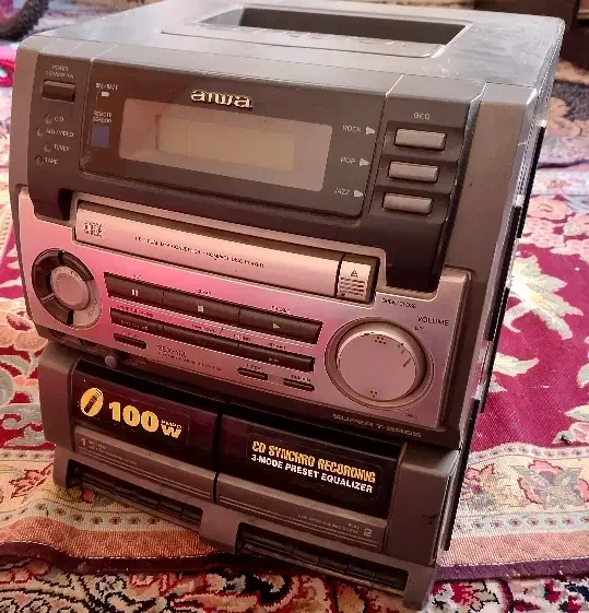 ضبط آیوا ژاپنی|سیستم صوتی خانگی|پرند, فاز ۵|دیوار